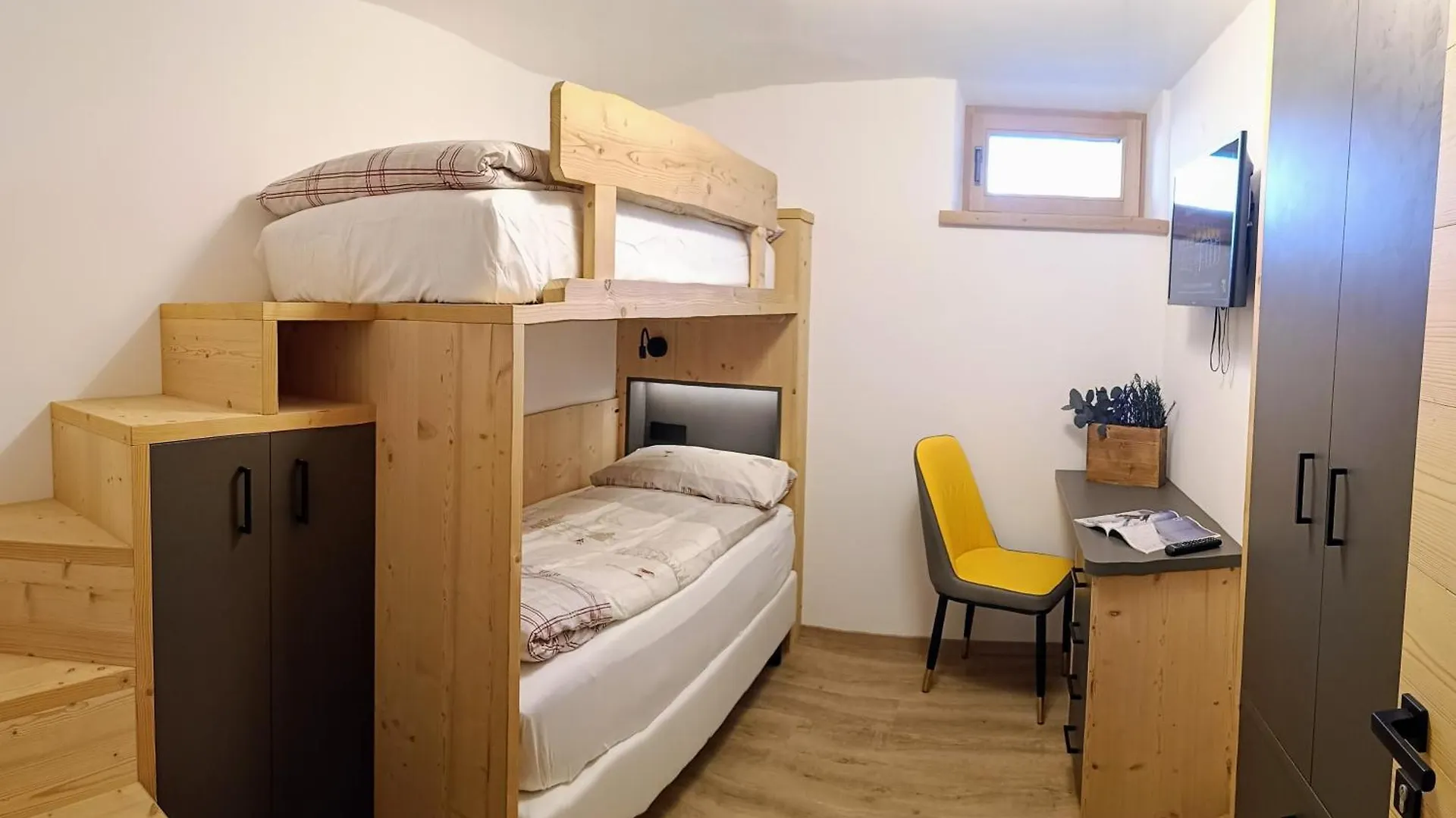 J&D'S Apartments Ливиньо